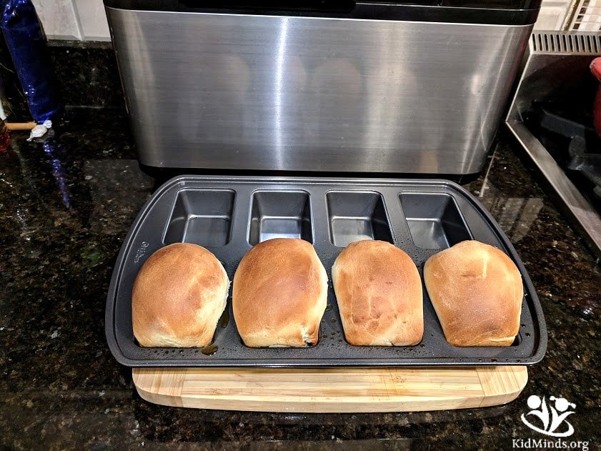 Bread in a bag is a unique twist on traditional baking methods that your kids will love to make and eat. Baking bread at home doesn’t have to be messy. #bread #makingmemories #familyfun #inthebagprojects #handsonlearning #kidsinthekitchen