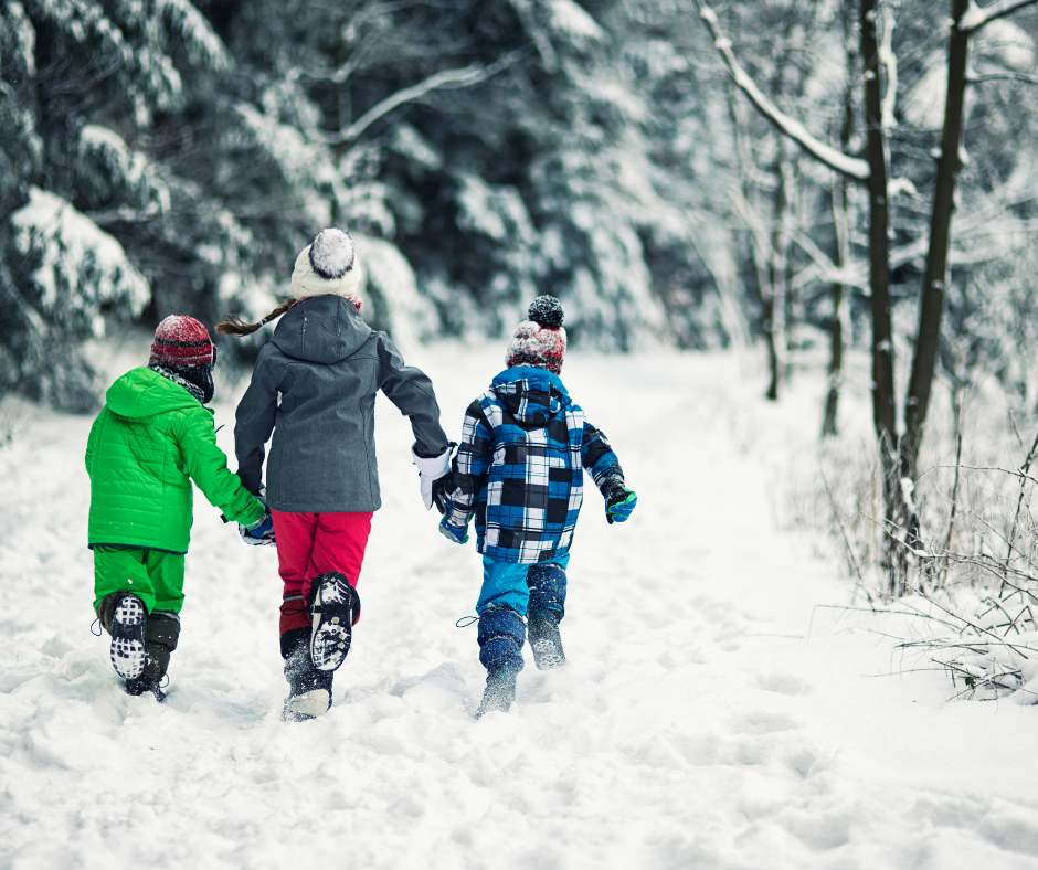 Don’t keep kids cooped up during winter, give them some quality outdoor playtime  (and give yourself a break too). Here are some fantastic ideas to keep kids active during cold time of the year.  #kidsactivities #handsonlearning #winter #outdoorlearningideas #outdoorplay