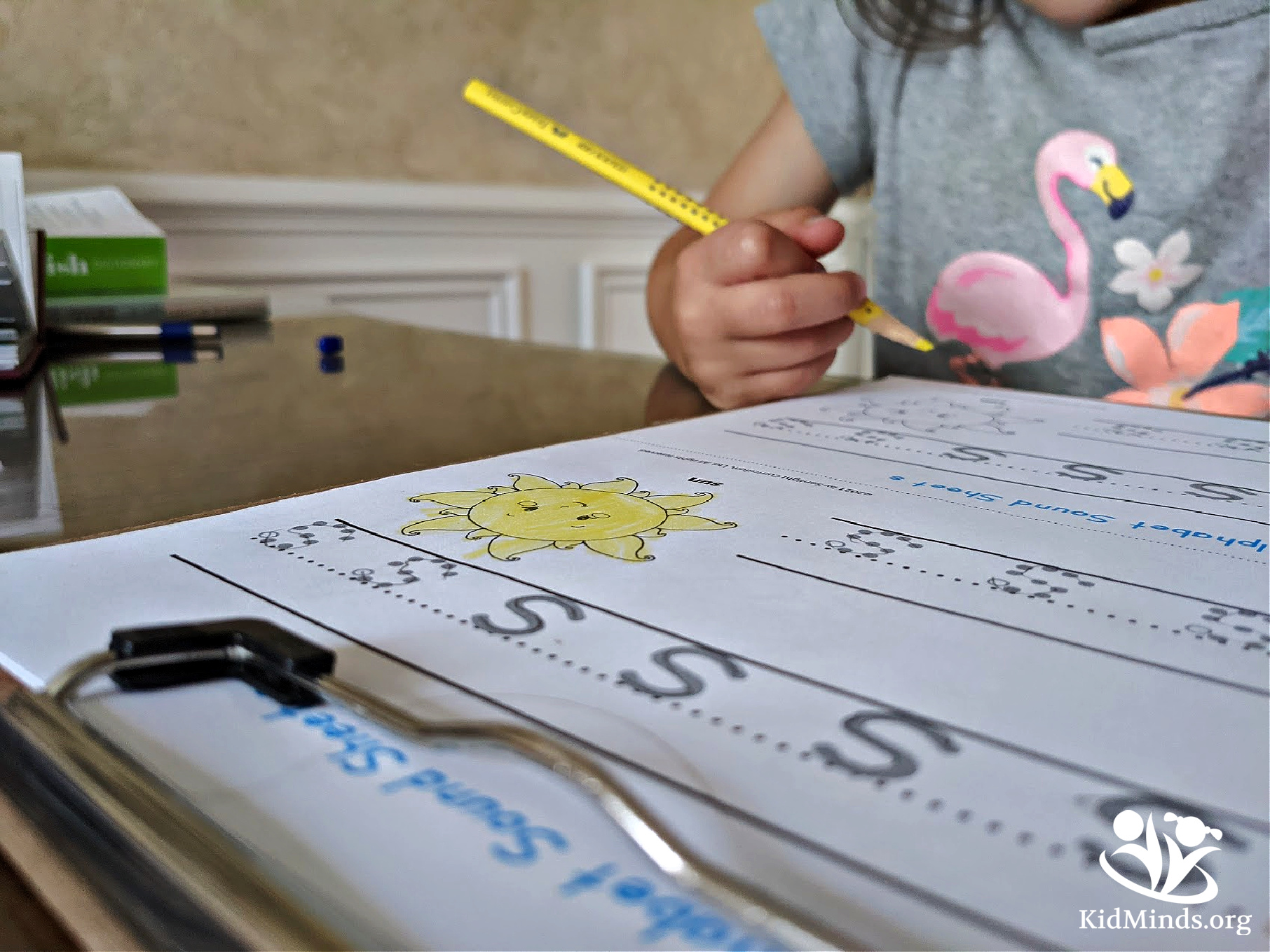 Preschool education at home doesn’t have to be complicated. With the Sonlight you get a complete package and instructions. #preschool #curriculum #sonlight #homeschooling #fairytales