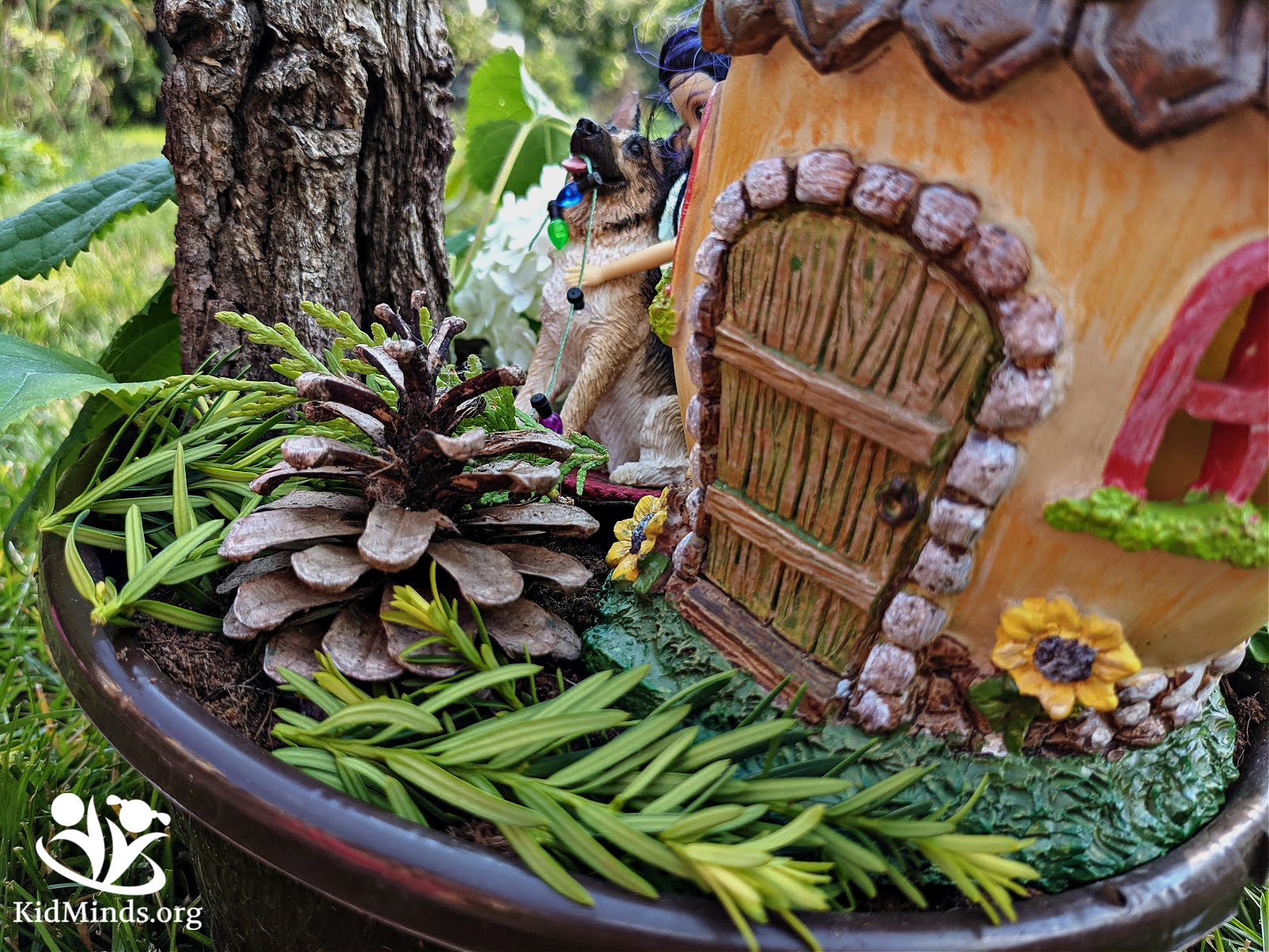 Putting together a fairy garden is not just fun! It incorporates science, technology, engineering, and math (STEM) learning. #kidsactivities #fairygarden #STEMlearning #playandlearn